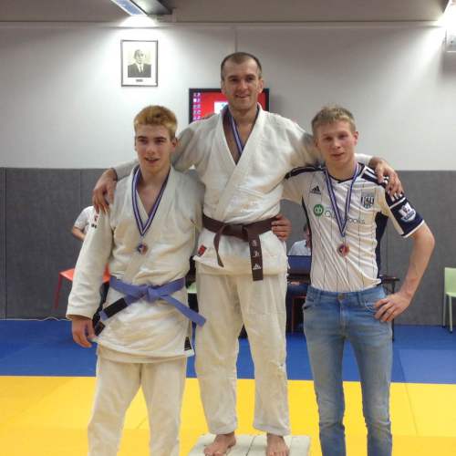 Karlar -66kg