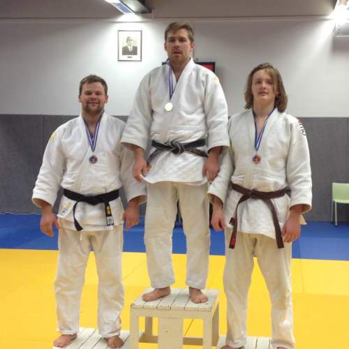 Karlar -81kg