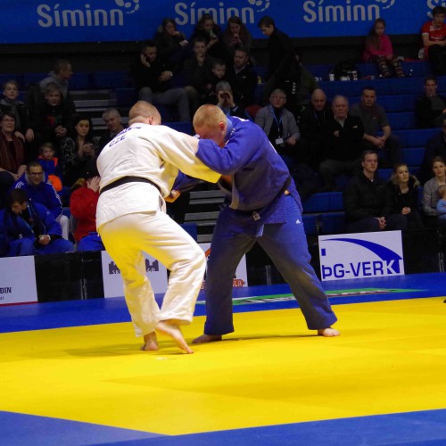 Karl Stefansson (blue) vs Hlavacek LUKAS