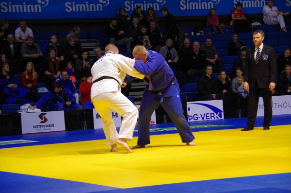 Karl Stefansson (blue) vs Hlavacek LUKAS