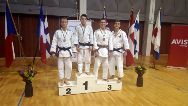 66kg