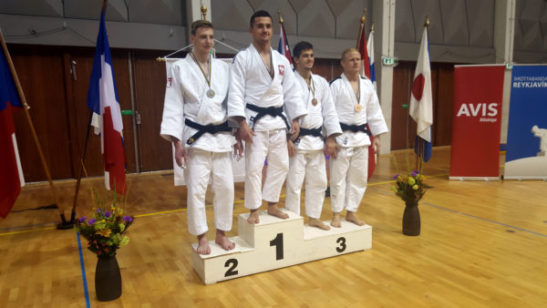 90kg