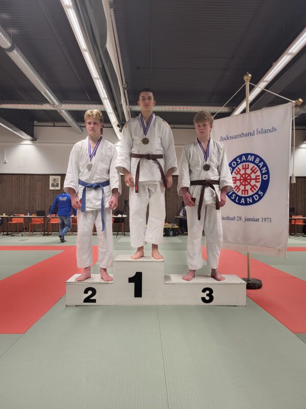 Dr. U18 -66