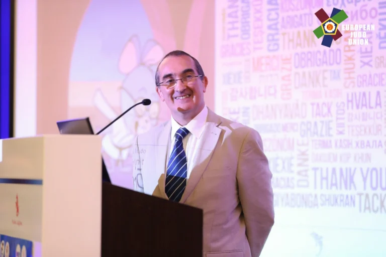 d9e7aeae02fade22d8a268303051be75