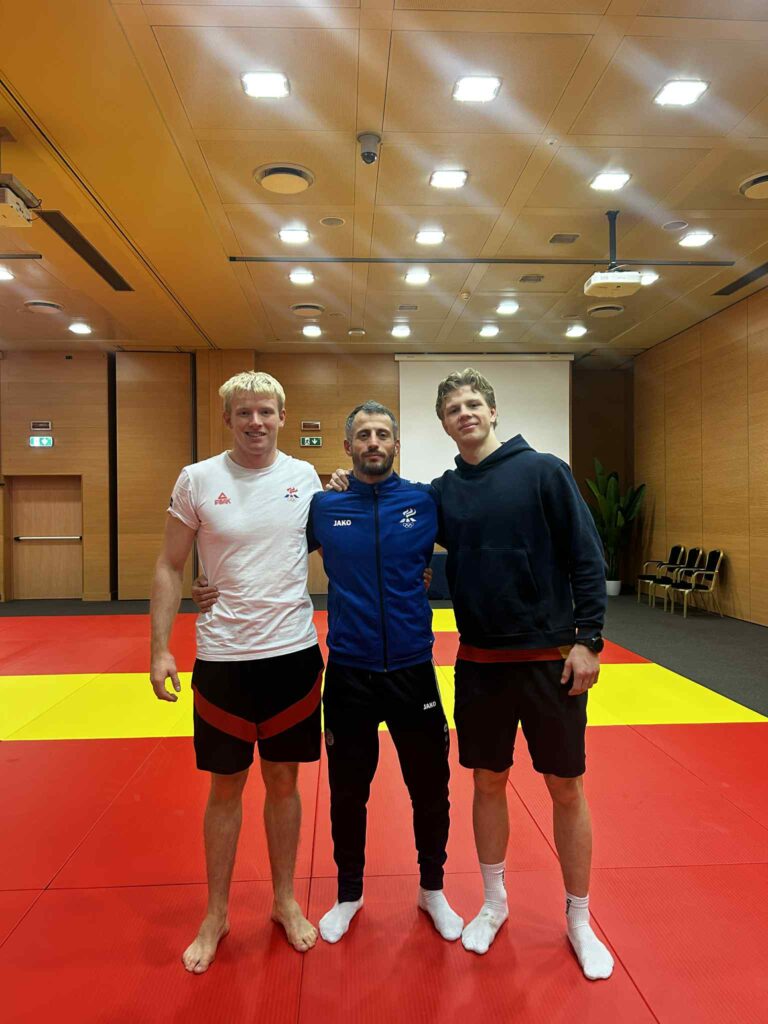 a84b1186-d326-41de-8b7a-1b7486458dab