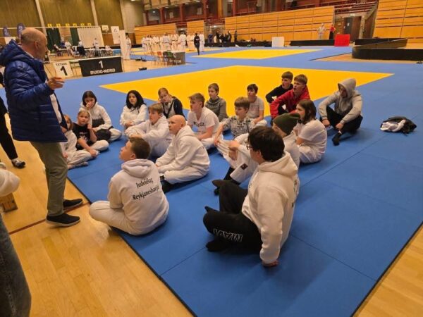 att.zvcxxxmo2qnqgqeh8uj79ow5y-0sdppcaiwuvshy63a